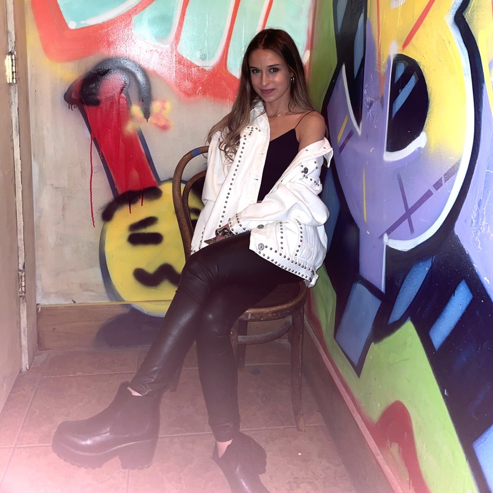 Meet your Posher, Kylee